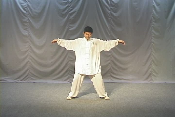 Chen Zhonghua - 12 Form Hun Yuan Qigong