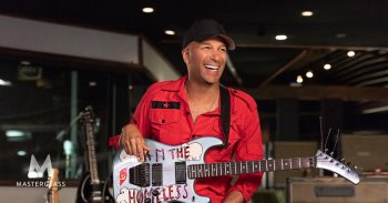 MasterClass Tom Morello Teaches Electric Guitar TUTORiAL-SYNTHiC4TE screenshot