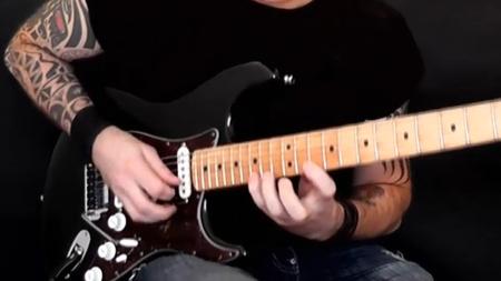 Guitar Lessons – 50 Essential Fast Legato Licks