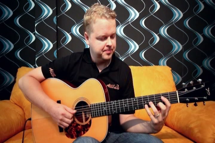 Rockin' The Fingerstyle Guitar With Beat-Tap with Tomi Paldanius