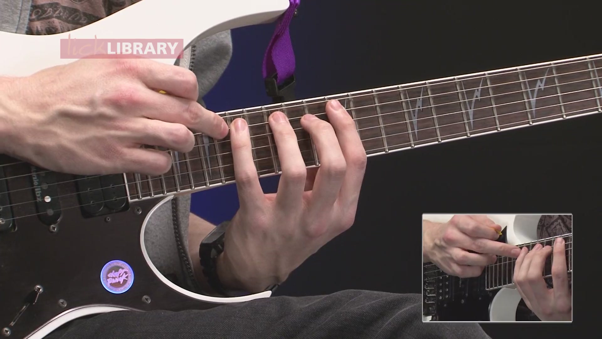 Lick Library - 51 Extreme Shred Licks - Sam Bell