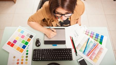 Start And Build a Graphic Design Home Business