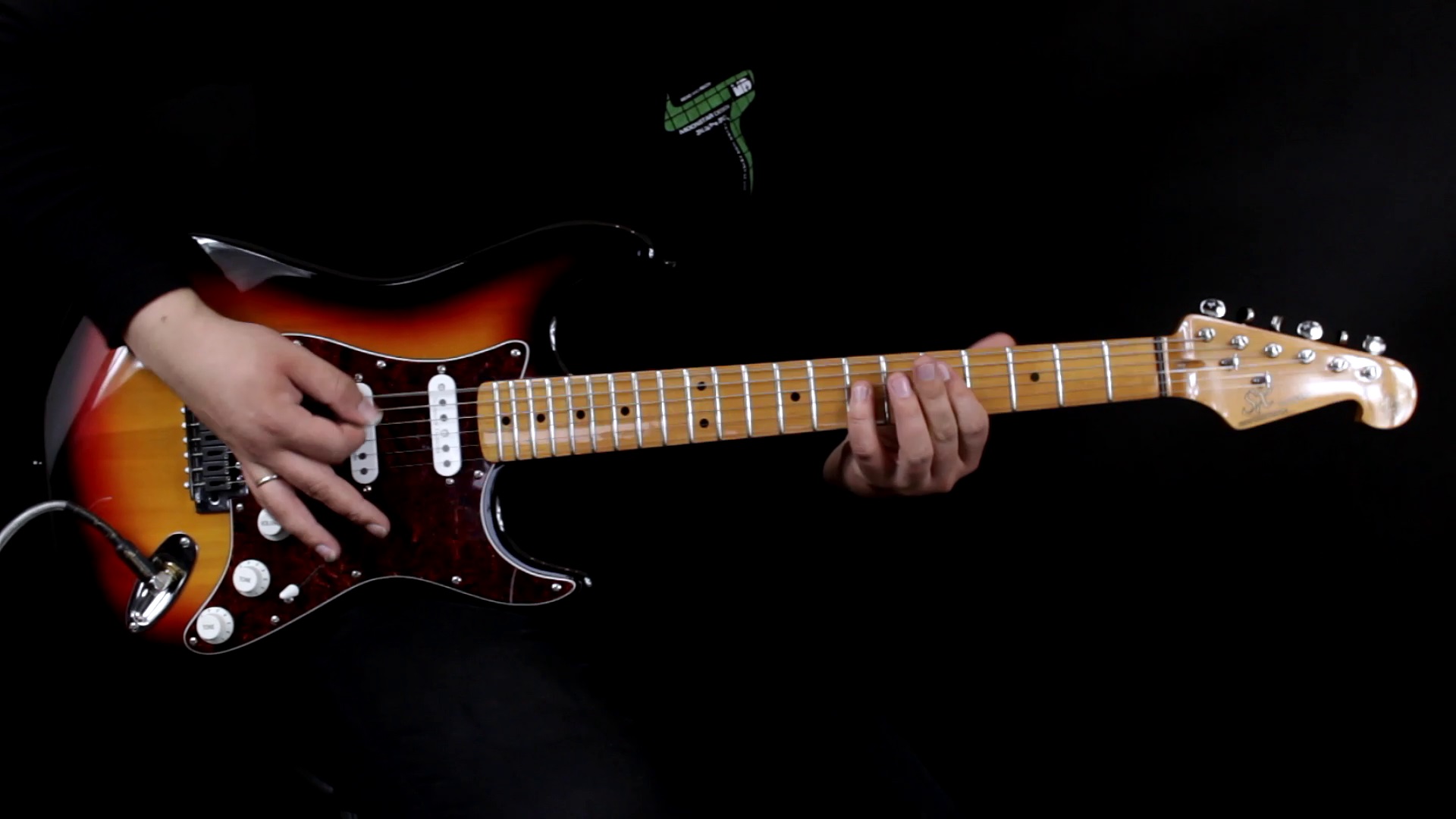 GuitarMasterClass: Metal Essentials - Riff #1 (2015)